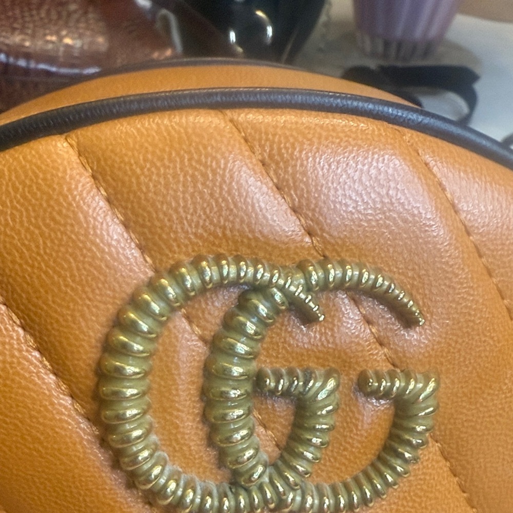 Gucci Orange Quilted Crossbody Bag with Gold Chain - Picture 8 of 16